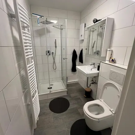 Modernes Am Campus 1 Mit Gemeinschaftsbad Villingen-Schwenningen